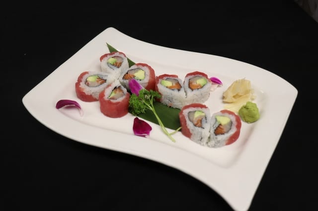 Hana Roll.